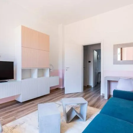 Apartment Pink Mood Como